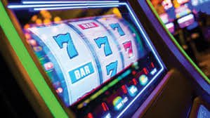Filipino sports fans celebrating a winning bet on tg777 bet sportsbook